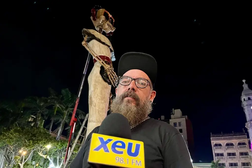 Imagen ¿Resistirá los nortazos? Así construyeron la catrina de 11 metros del Zócalo de Veracruz