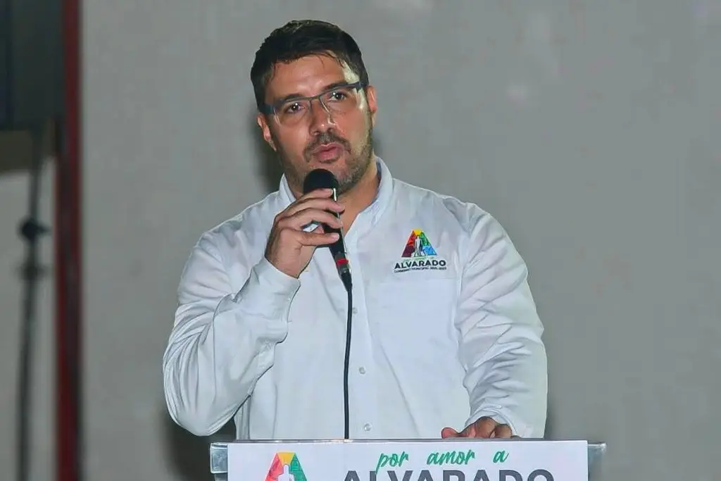 Imagen 'Fuego amigo': esto responde alcalde de Alvarado sobre supuesta privatización del agua