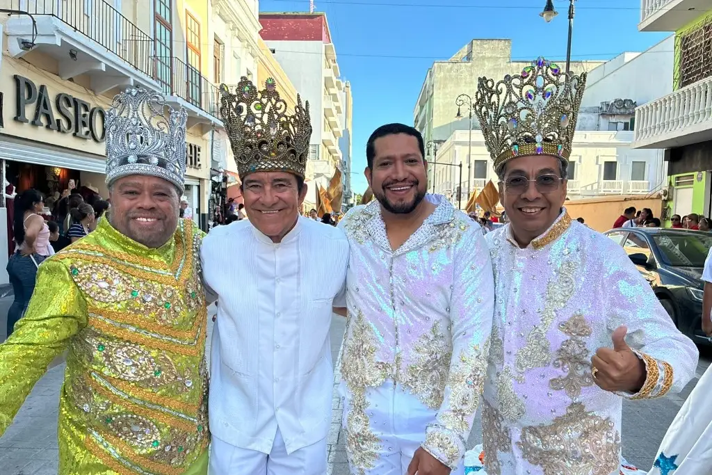 Imagen ¡La corona ya es suya! Luis Covarrubias, Rey electo del Carnaval de Veracruz 2027