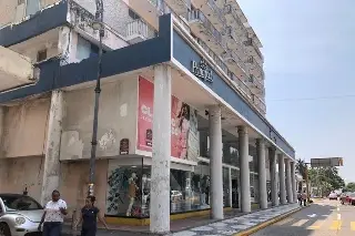 Imagen Roban cable y dejan sin luz por cuarta ocasión a tienda de ropa en Veracruz