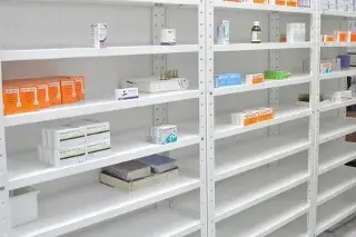 Imagen Secretaría de Salud de Veracruz retiene 884 mil medicamentos oncológicos: senadora