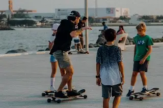 Imagen Fusión Arte Urbano concluye curso de longboard; piden un skate park