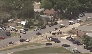 Imagen Tirador de Texas avisó de masacre en escuela primaria antes de abrir fuego, dice gobernador