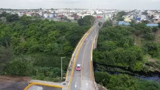 Imagen Abren circulación en el puente Torrentes en Veracruz