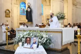 Imagen Jesuitas que asesinaron en Chihuahua son mártires, defendieron la vida: Obispo de Veracruz