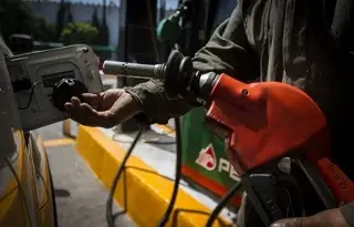 Imagen Prevén que continúe aumentando el precio de la gasolina en México