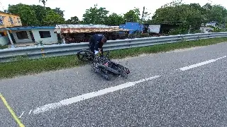 Imagen Atropellan a familia en moto; sobrevive solo una bebé