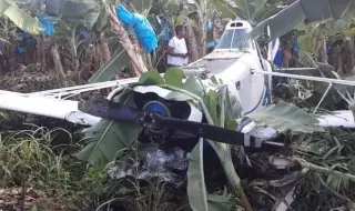 Imagen Se desploma avioneta en rancho de Teapa, Tabasco