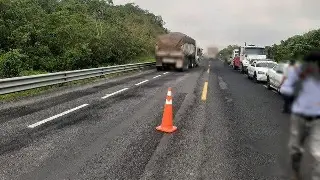 Imagen Reportan cierre en autopista de Tuxpan, Veracruz