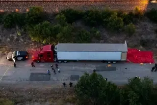 Imagen Confirman 4 migrantes veracruzanos fallecidos en tráiler hallado en Texas