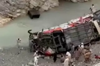 Imagen Trágico accidente de autobús deja al menos 19 muertos 