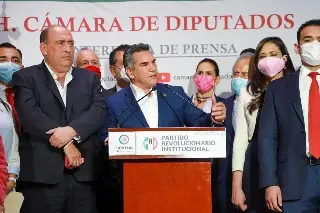 Imagen Diputados del PRI condenan “persecución política” contra Alejandro Moreno