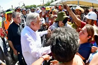Imagen Reportan riña y desmayos durante visita de AMLO a mina de Coahuila