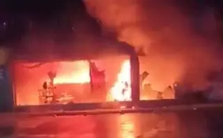 Imagen Incendiadas, 25 tiendas Oxxo durante violencia en Guanajuato (+Videos)