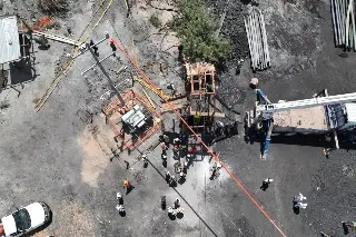 Imagen Reportan que buzos suspendieron labores de rescate por riesgo de colapso en mina de Coahuila