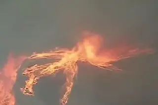 Imagen Captan espectacular tornado de fuego (+Video)
