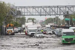 Imagen Fuerte lluvia provoca inundaciones en CDMX