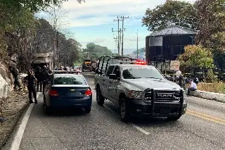 Imagen Murió calcinado conductor de pipa que explotó en Acapulco; hay tres lesionados