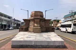 Imagen Proponen poner estatua en base de Miguel Alemán en Veracruz