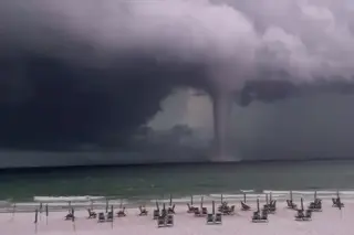 Imagen Captan impresionante tromba marina en Florida (+ Video)