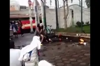 Imagen Exhiben a agresor de hombre brutalmente golpeado y quemado (+Video)
