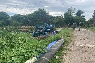 Imagen Conagua apoya a Veracruz con bombas y camión vactor para evitar inundaciones 