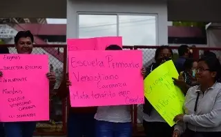 Imagen Protestan en la SEV por falta de director en escuela de Omealca