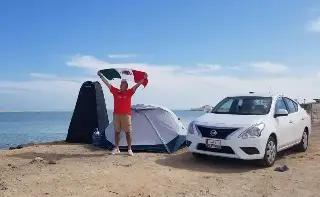 Imagen Él es Edruy, es de Veracruz y acampa en la arena durante el Mundial Qatar 2022
