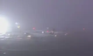 Imagen Suspenden operaciones en aeropuerto de CDMX por neblina 