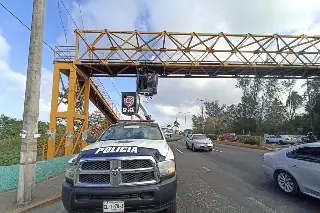 Imagen Reinstalan cámaras en carretera Veracruz- Xalapa