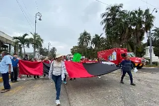 Imagen Marchan integrantes del SETSUV para exigir aumento salarial, podrían ir a huelga 