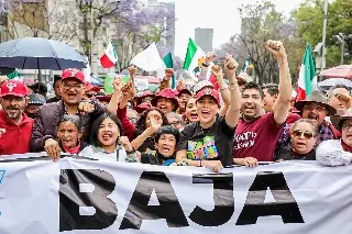 Imagen Gobernadores de Sonora, Morelos y Baja California llegan al zócalo para mitín de AMLO