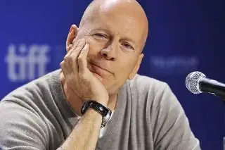 Imagen 'Empecé el día llorando', dice esposa de Bruce Willis; el actor cumple 68 años de edad 