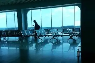 Imagen Detienen a estadounidense en aeropuerto; llevaba armas de fuego 