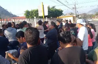 Imagen Separan del cargo a director de primaria de Ixtaczoquitlán, Veracruz por presuntos malos manejos