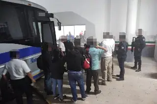 Imagen Anuncia Adán Augusto López revisión en estación migratoria de Acayucan, Veracruz
