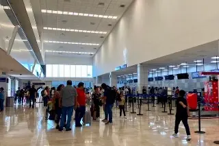 Imagen Retraso de horas en vuelo del aeropuerto de Veracruz 