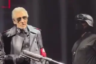 Imagen Policía alemana investiga a Roger Waters por vestirse al estilo nazi en show (+Video)