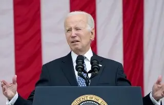 Imagen Biden conmemora el Día de los Caídos; elogia sacrificio de las tropas