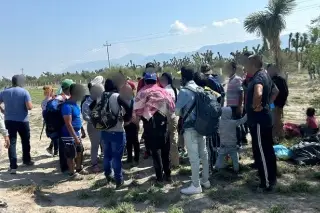 Imagen Se accidenta autobús con más de 50 migrantes en carretera de San Luis Potosí 
