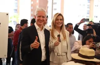 Imagen Alfredo del Mazo reconoce a la morenista Delfina Gómez por ganar gubernatura de EdoMex 