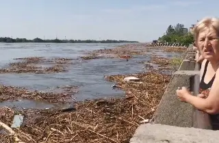 Imagen Rusia destruye represa al sur de Ucrania; hay peligro de inundación y escasez de agua