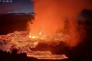 Imagen Kilauea en Hawaii vuelve a entrar en erupción; elevan a rojo nivel de alerta (+Video)