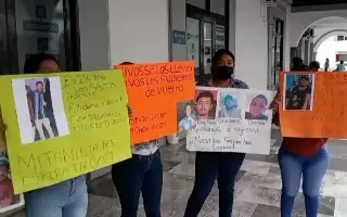 Imagen Acusan falta de avances por desaparición de jóvenes en Tres Valles, Veracruz