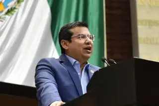 Imagen Diputados de Morena empezaron a violentar a la oposición, afirma diputado del PAN