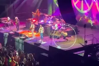 Imagen Se va a caer...se cayó: Ringo Starr sufre accidente en pleno concierto (+Video)