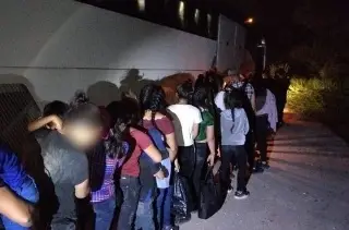 Imagen Prevén que flujo migratorio se triplique en cierre de año al sur de Veracruz 
