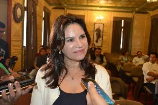 Se registra Mónica Robles como aspirante a coordinar la defensa de la 4T en Veracruz