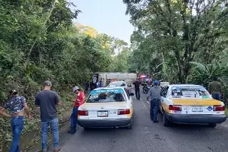 Imagen Volcadura de autobús deja 4 lesionados en Córdoba 