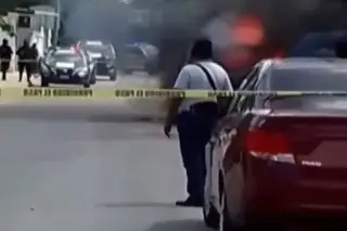 Imagen Reportan que sujetos armados queman autos en Cárdenas, Tabasco
